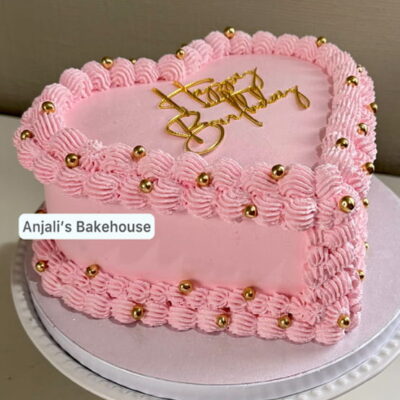 pink vintage heart shaped cake