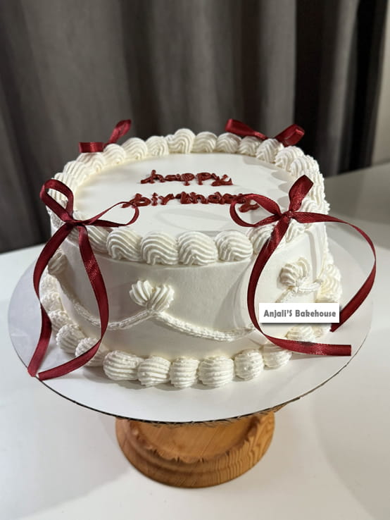 red bow cake-vintange cake